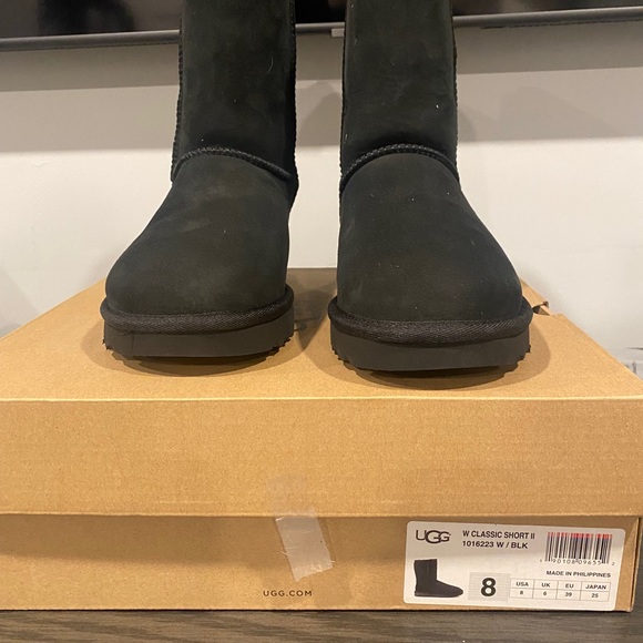 Black UGG BOOTS, never worn - Picture 3 of 3